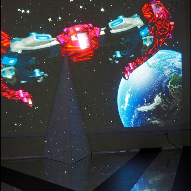 Посвящение космонавтике - Люминография - luminografia.ru