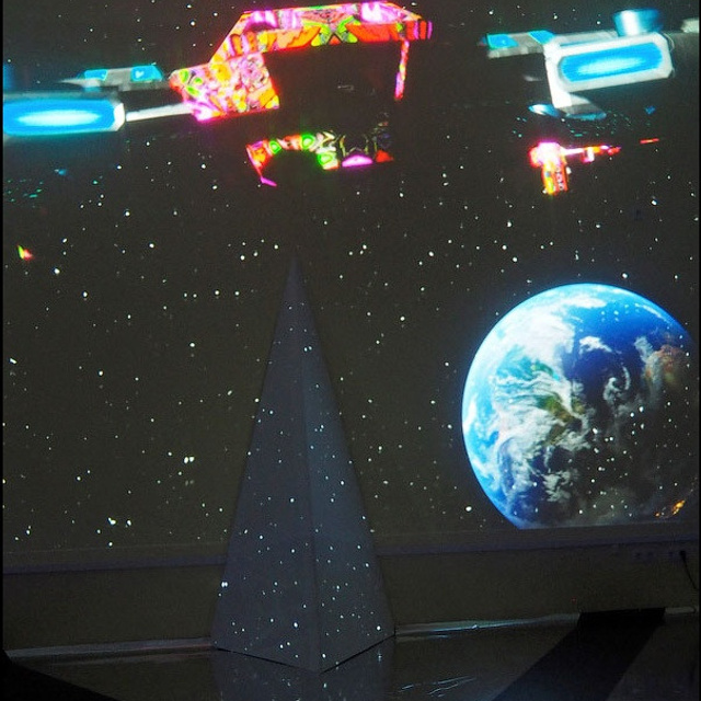 Посвящение космонавтике - Люминография - luminografia.ru