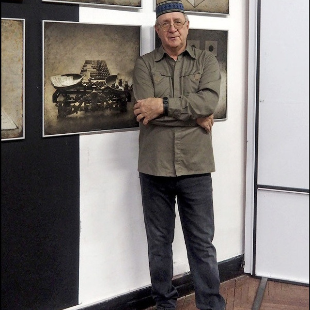 НЕ чёрный, НО квадрат - Люминография - luminografia.ru