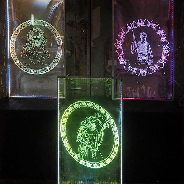 Восстание лайтбоксеров - Люминография - luminografia.ru