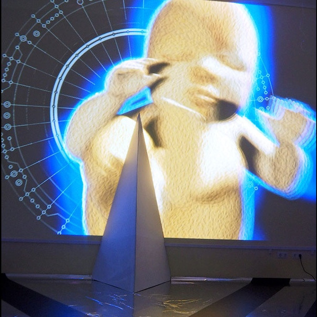 Посвящение космонавтике - Люминография - luminografia.ru