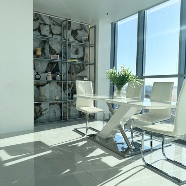 Залы, список студии СПБ. Профессиональный фотограф беременности в СПБ. Стильные фотосессии беременности в стиле минимализм и классическая фотография