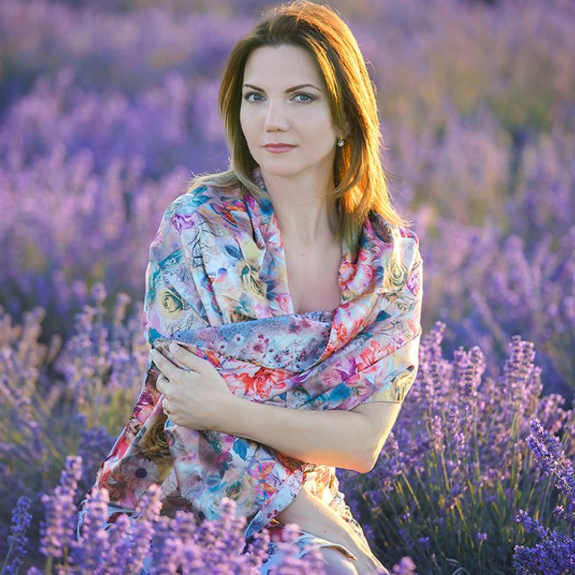 Фотограф в Крымском Провансе. Фотосессия в лавандовом поле для девушки