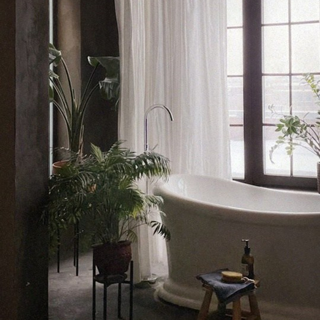 MIMIKA. Профессиональный фотограф беременности в СПБ. Стильные фотосессии беременности в стиле минимализм и классическая фотография