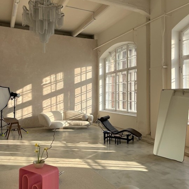 Залы, список студии СПБ. Профессиональный фотограф беременности в СПБ. Стильные фотосессии беременности в стиле минимализм и классическая фотография