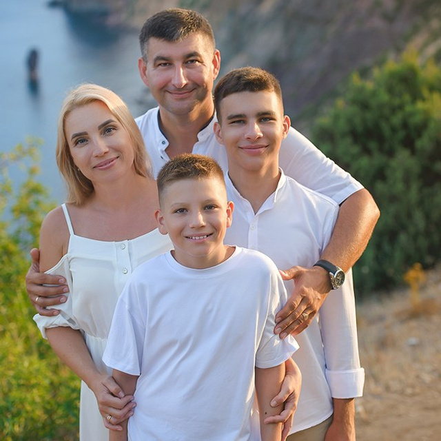 Фотограф Севастополь. Семейная фотосессия на природе