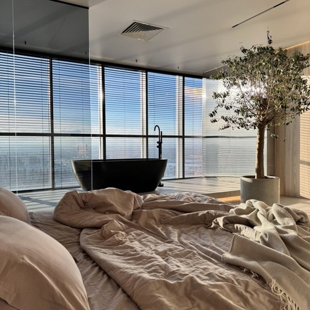 Залы, список студии СПБ. Профессиональный фотограф беременности в СПБ. Стильные фотосессии беременности в стиле минимализм и классическая фотография