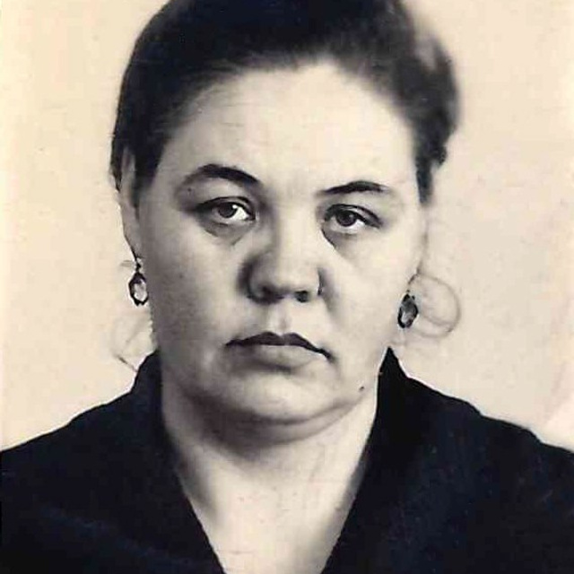 Ретушь старых фотографий. Графический Дизайнер Скалкина Дарья