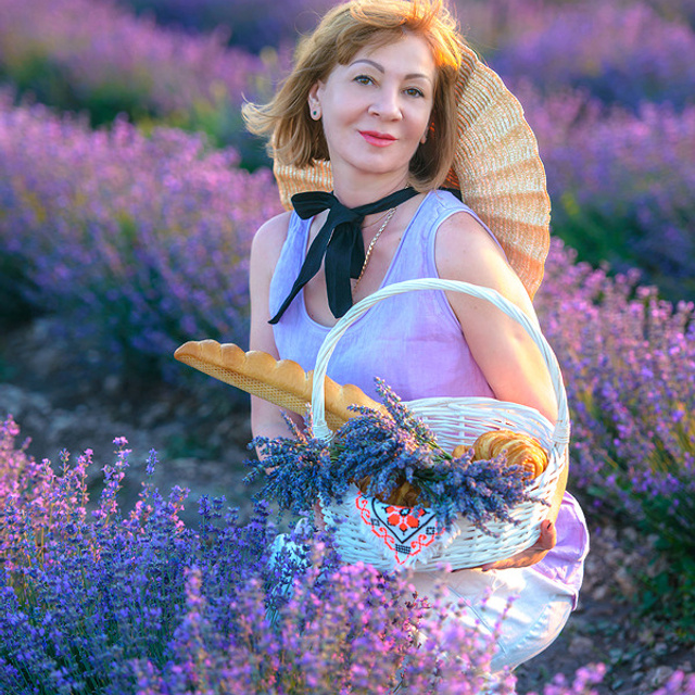 Фотосессия в цветении. Фотограф в Крыму и Севастополе Паленичка Наталья. Лавандовый Прованс в Крыму
