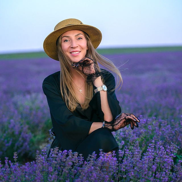 Фотосессия в цветении. Фотограф в Крыму и Севастополе Паленичка Наталья. Фотосессия лавандовом поле