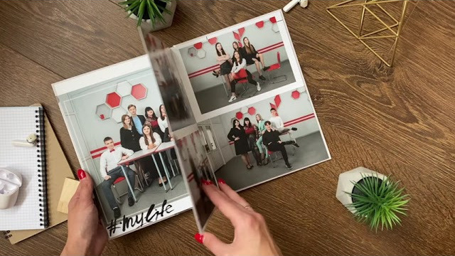 Альбом с единой версткой на 10 разворотов — от 5000 р. Выпускные альбомы для детского сада и школы в Туле