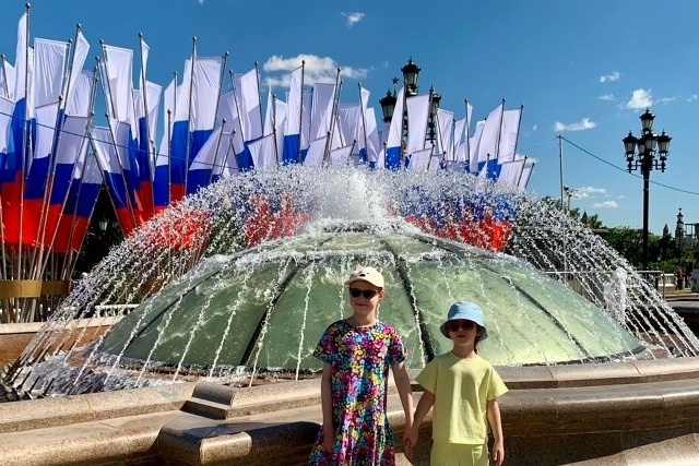 Коробка подарков. АНО «Центра социальных проектов «Путь в большой мир»