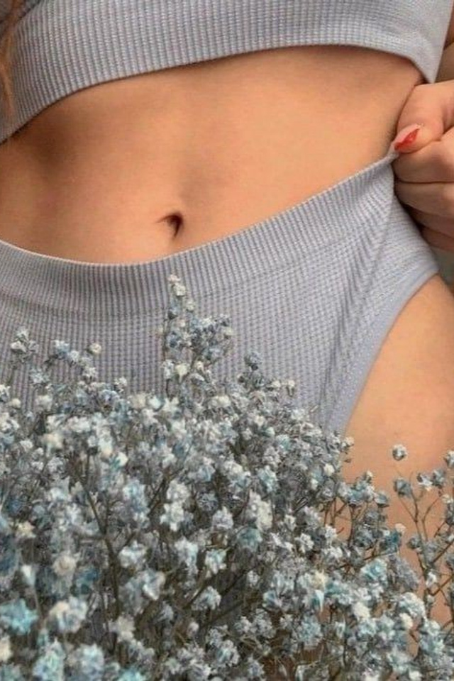 Пример нижнего белья с эластичной сеткой и эффектом push-up.