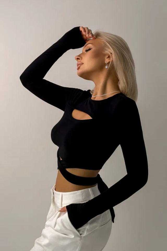 Профессиональная съемка топов для молодежных брендов