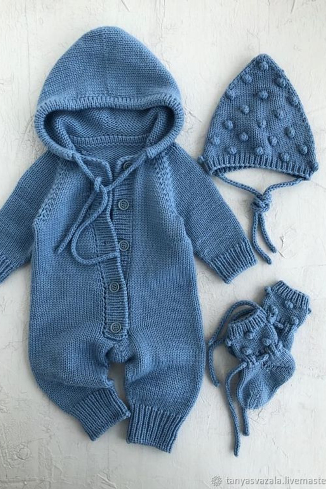 Эстетичная съемка одежды для грудничков, подчеркивающая их нежность