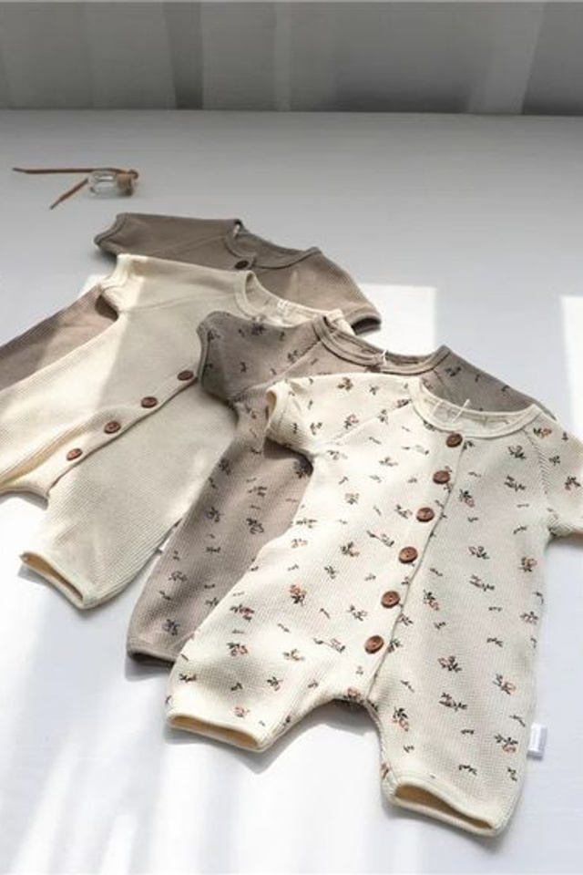 Съемка одежды с фокусом на использование экологически чистых материалов