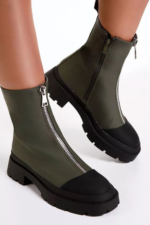 Стильная съемка ботинок для демонстрации уникальных дизайнерских решений