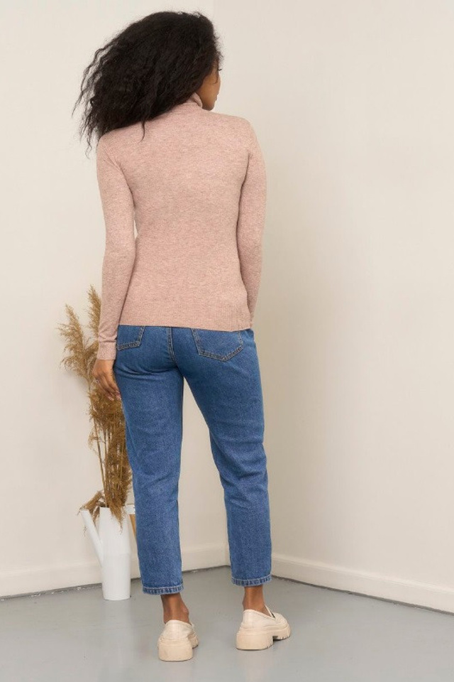 Качественная фотосъемка водолазок для рекламы и лукбуков