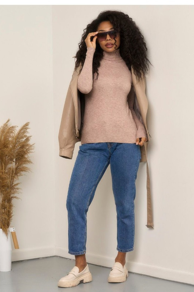 Съемка с акцентом на уникальные дизайнерские решения и фасоны