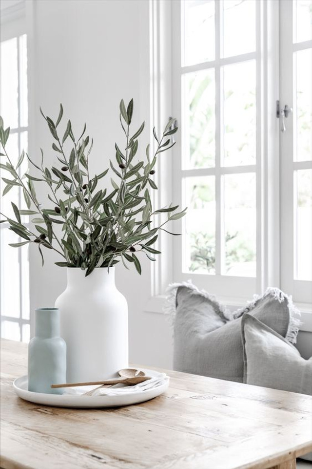 Минималистичные вазы для скандинавского стиля