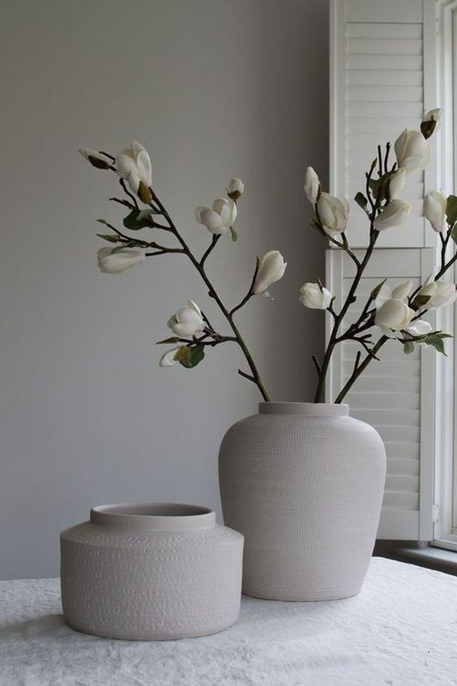 Вазы для сухих и свежих цветов