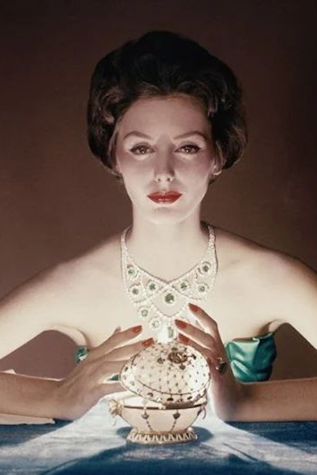 Blog. Arutiun Karadzhaian — your guide in Saint-Petersburg and the Faberge Museum