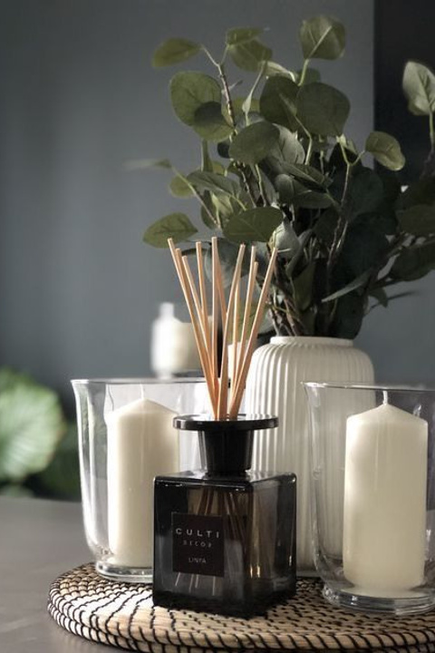 Профессиональная предметная съемка свечей-диффузоров для создания уютной атмосферы