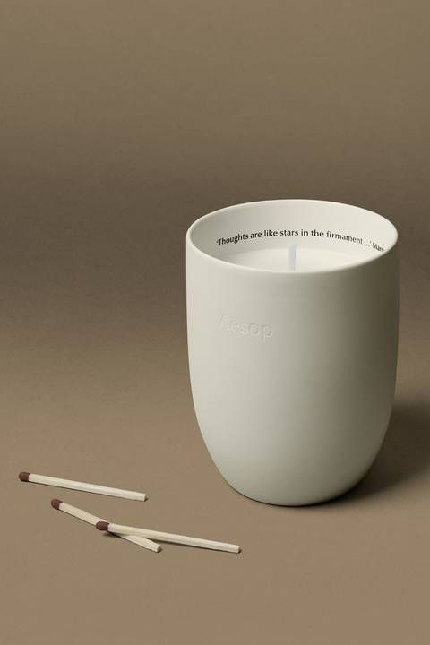 Эстетичная фотосъемка диффузоров с акцентом на детали и текстуры