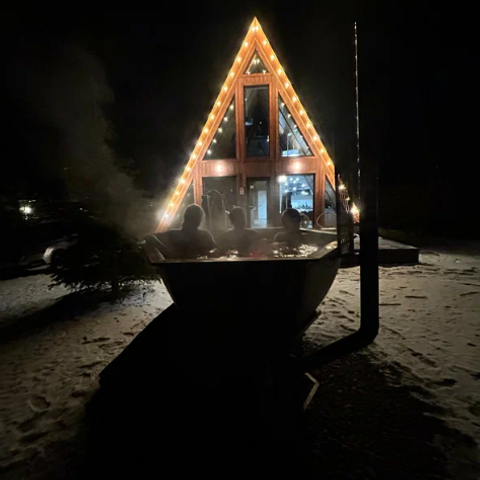 Дом с чаном и баней в подмосковье аренда посуточно - заказать на сутки. Коттедж А-фрейм с баней и уличным чаном в Подмосковье - в аренду для отдыха