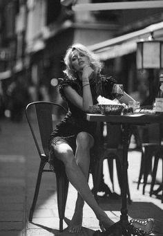 Референсы: прогулка — женский портрет. Креатор Ольга Яш