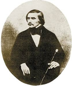 История Фотоаппарата: От Камеры-Обскуры до Современности