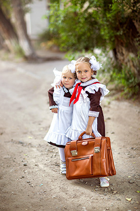 Тематическая ретро фотосессия Темиртау. Девочки подружки пионеры