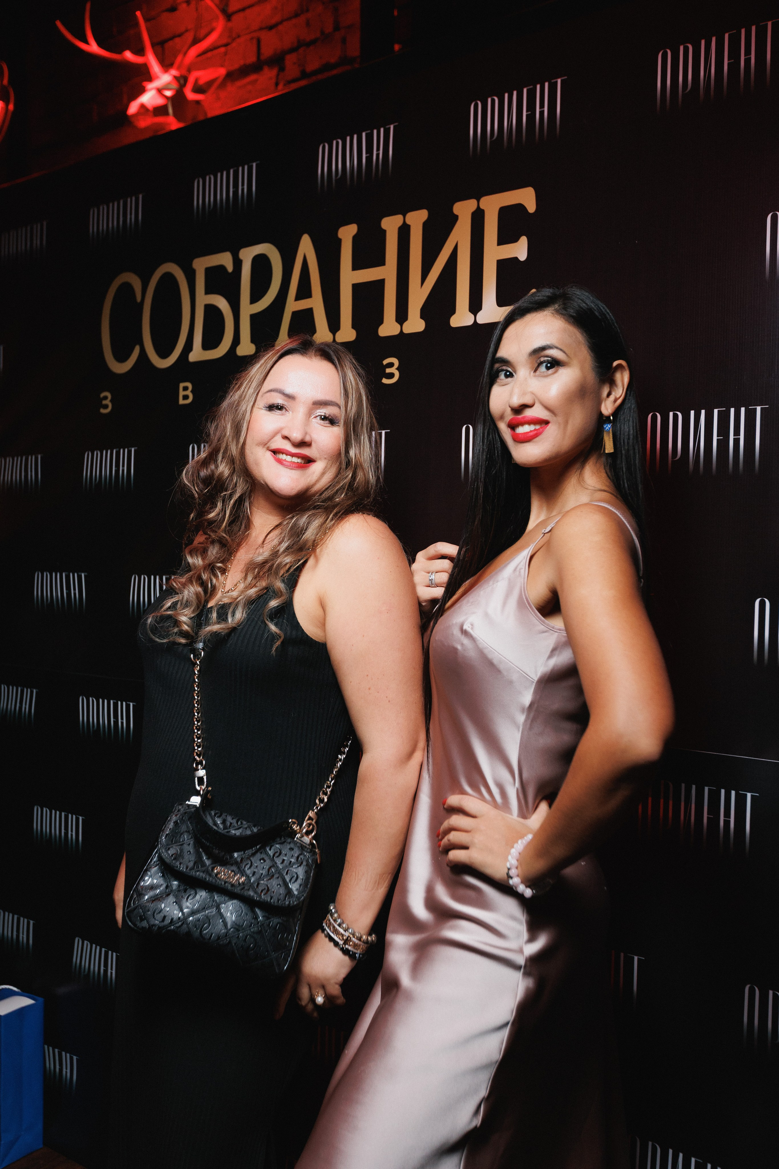 СОБРАНИЕ ЗВËЗД. СВОИ. ФОТООТЧЕТЫ-СОБЫТИЯ-МЕСТА