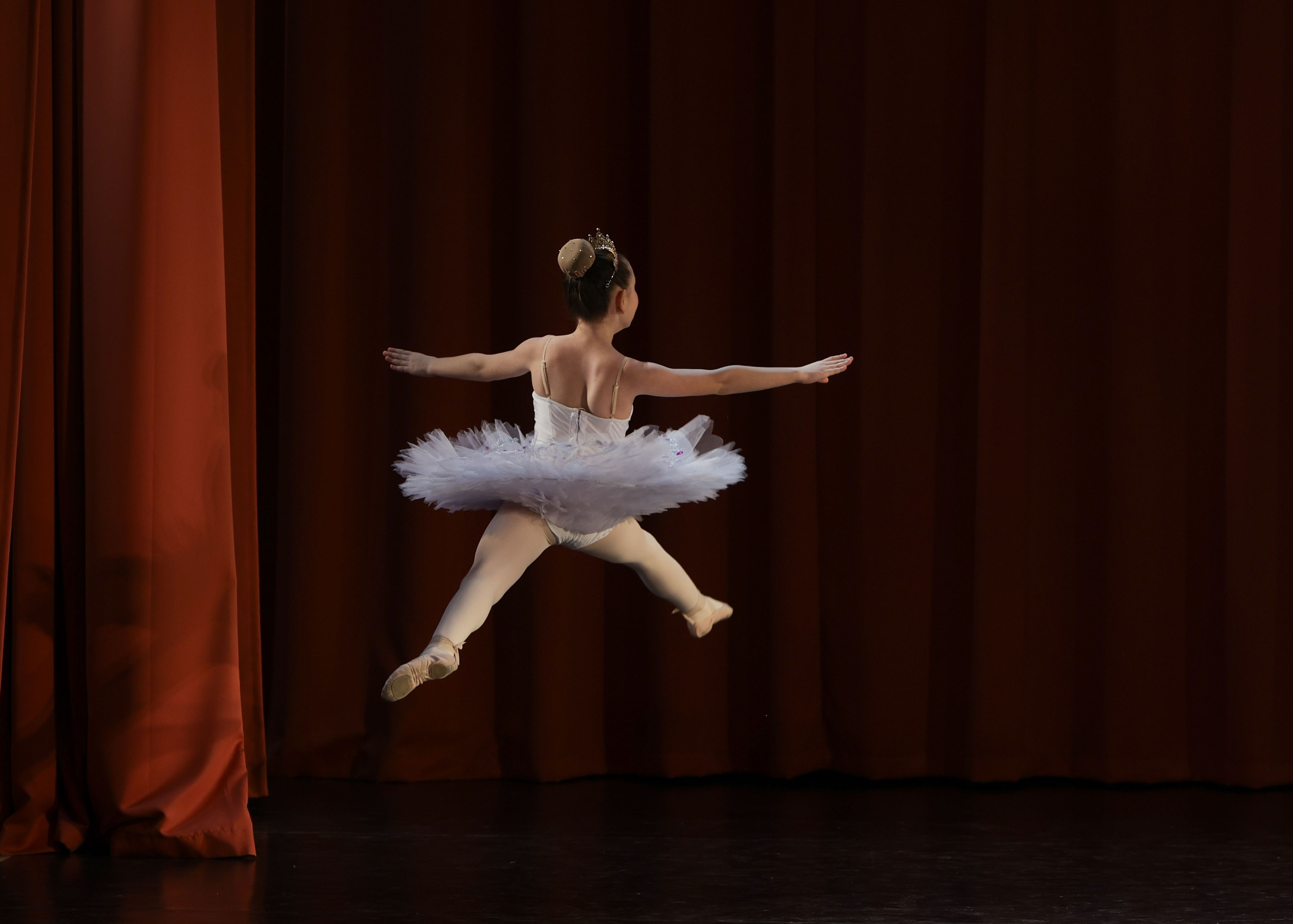 Фестиваль хореографического искусства «КУБОК ЛЕГЕНДЫ — 2025». Выпускные альбомы и школьный фотограф в Подольске, Троицке, Щербинке, Москве и Московской области