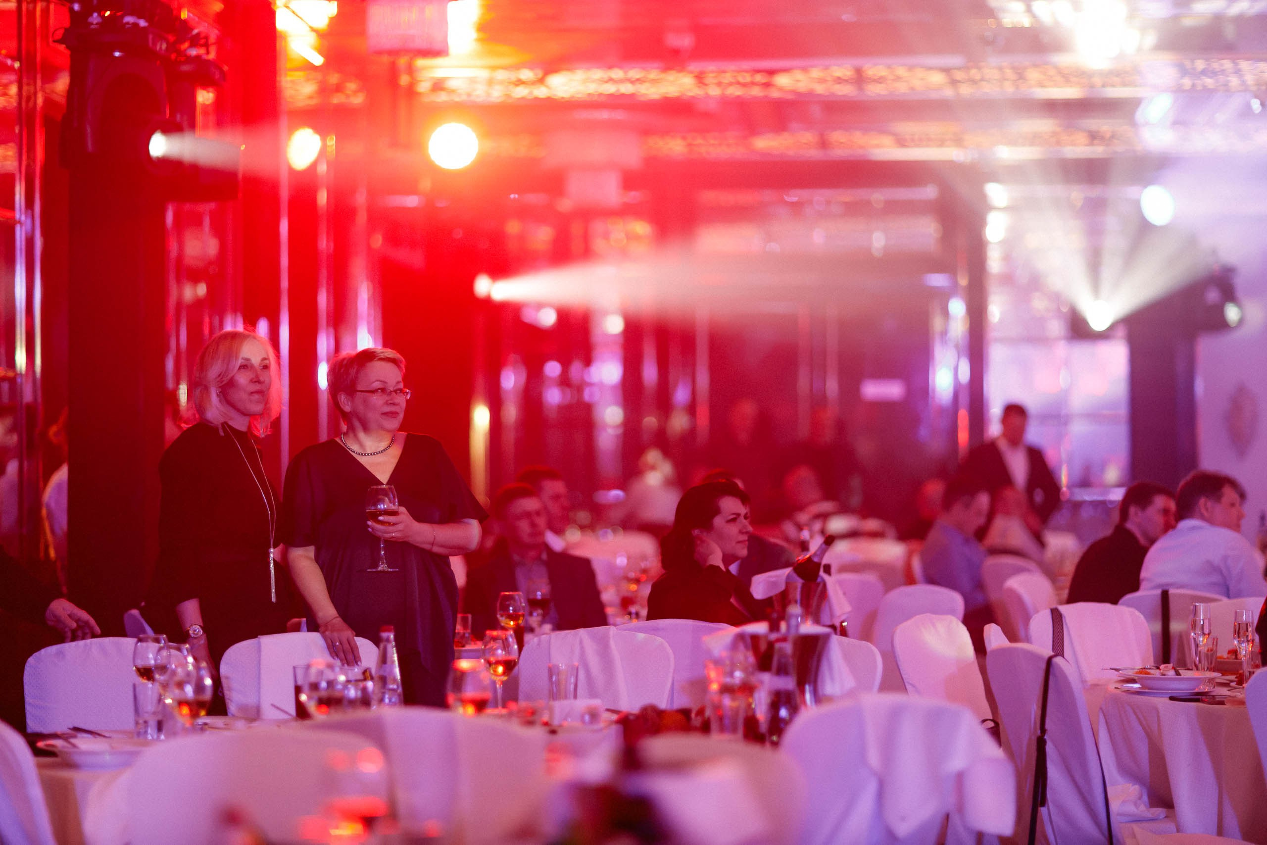 Гала-ужин в казино в Красной Поляне. Репортажный фотограф в Москве, Сочи и Санкт-Петербурге