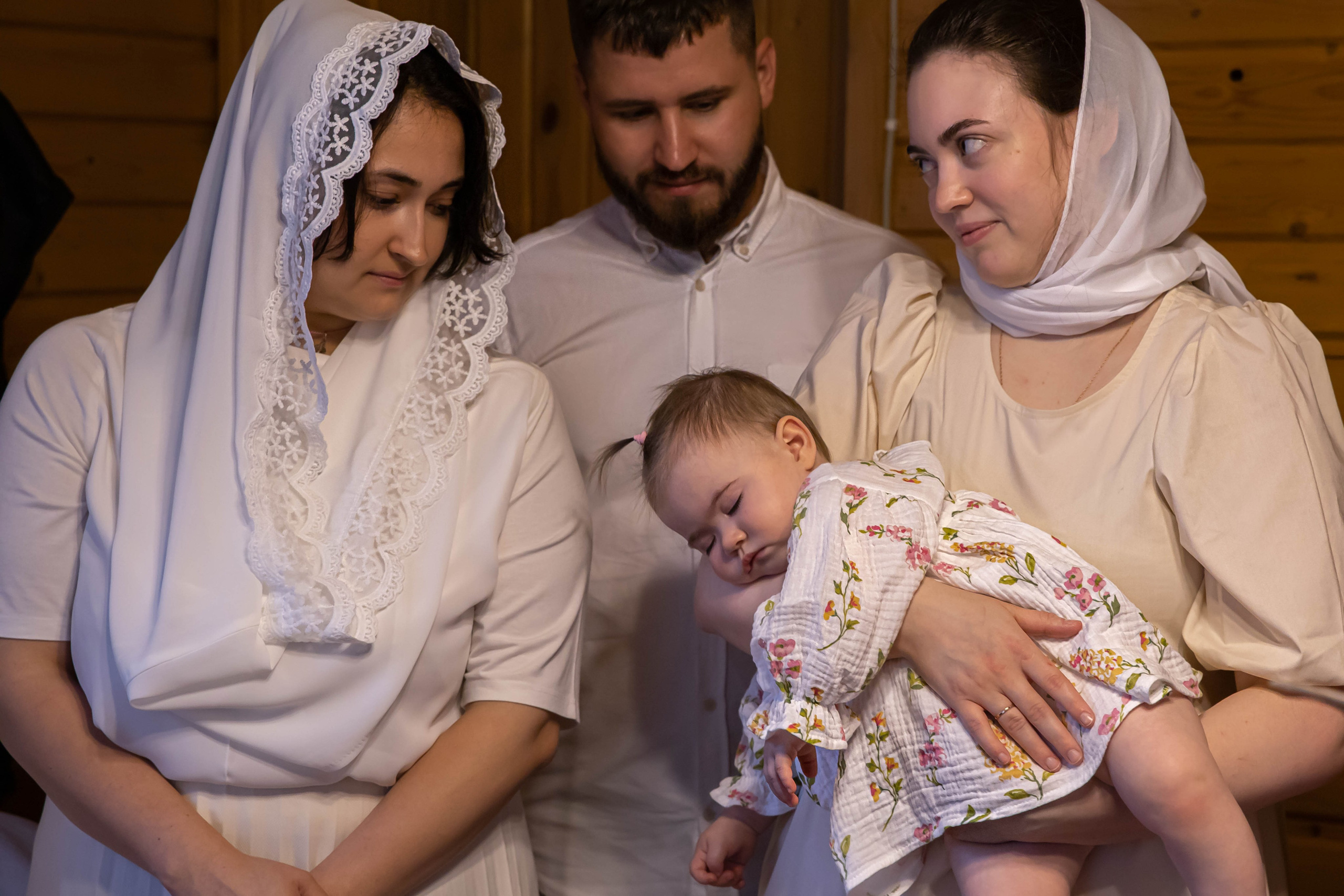 Фотограф на Крещение в Санкт-Петербурге. Фотосессии в студии СПб Портретный фотограф — Юрий Торлопов