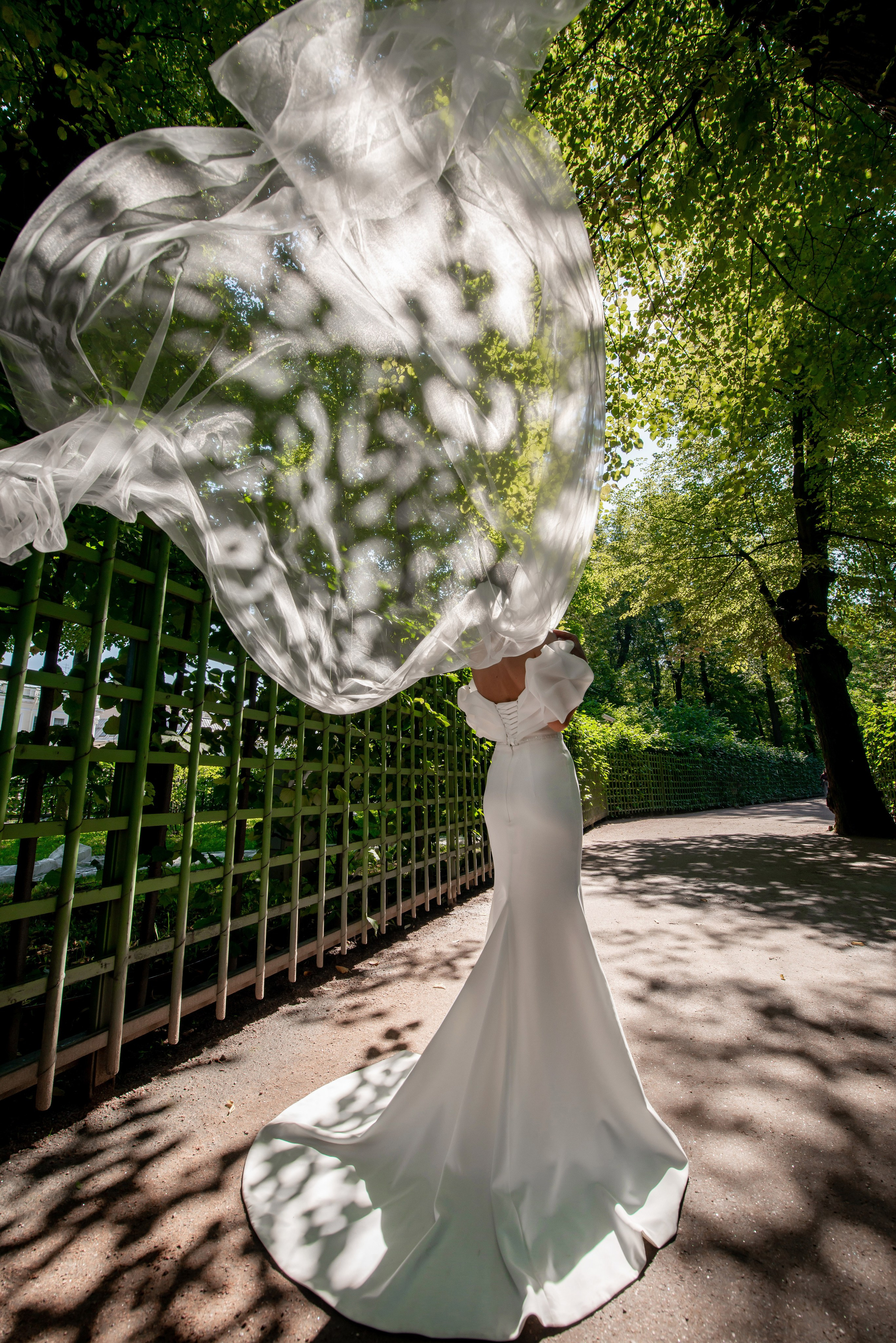 Летняя свадьба В Санкт-Петербурге и красивой выездной регистрацией Даши и Саши. Воздушная свадебная фотосессия в Петербурге. Портретный, семейный и свадебный фотограф в Санкт-Петербурге и в Пушкине Ширяев Денис