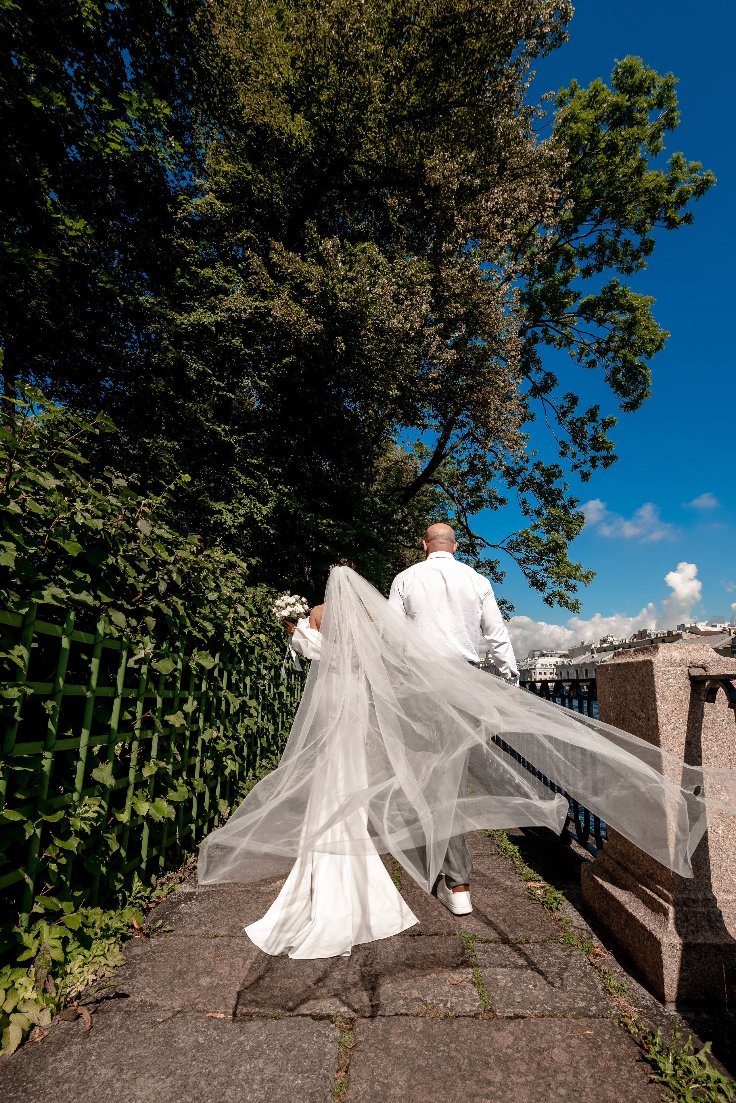 Летняя свадьба В Санкт-Петербурге и красивой выездной регистрацией Даши и Саши. Воздушная свадебная фотосессия в Петербурге. Портретный, семейный и свадебный фотограф в Санкт-Петербурге и в Пушкине Ширяев Денис