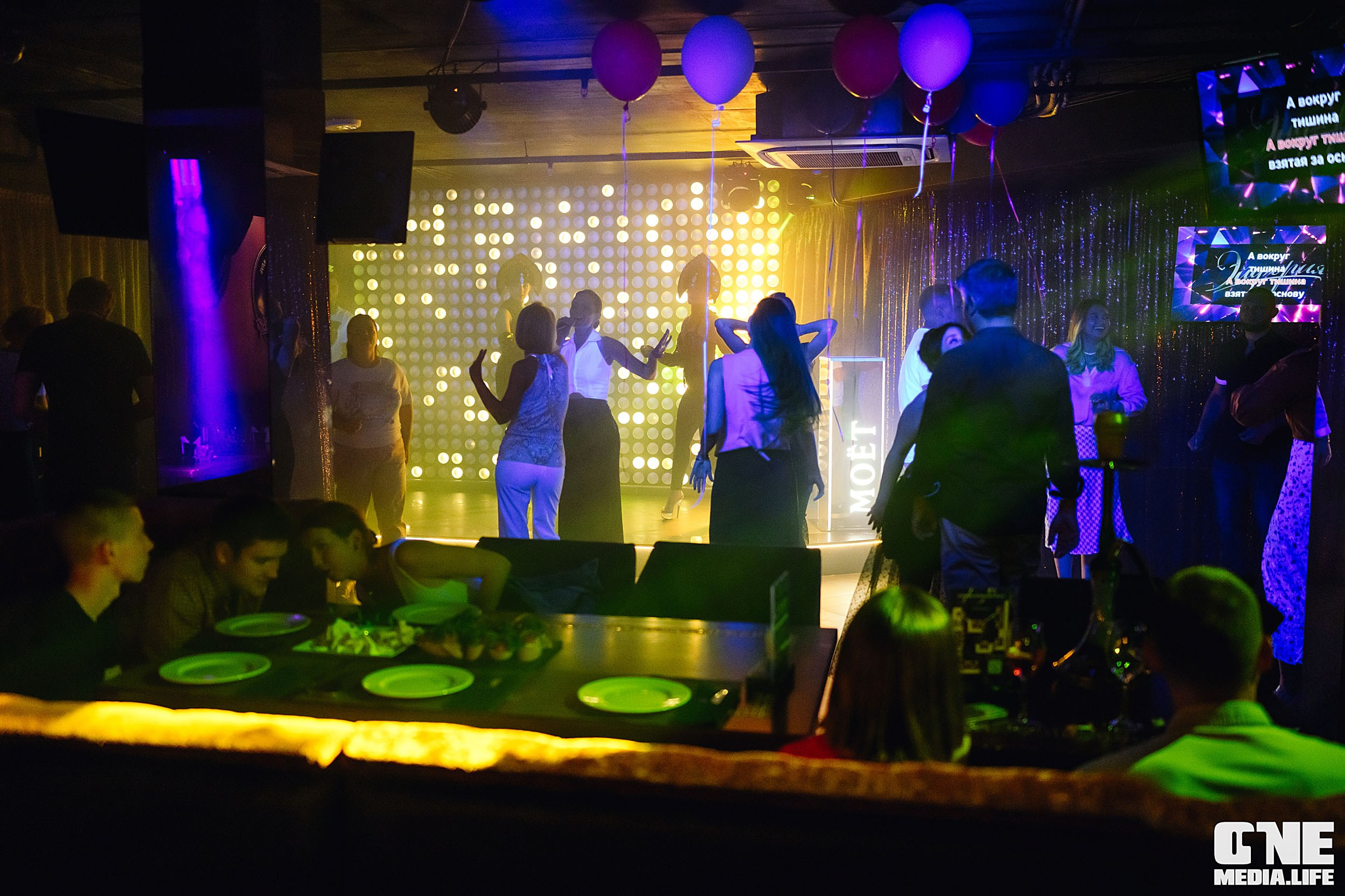 Фоторепортаж из караоке-клуба Эйфория. One Media Life: фоторепортажи, фотоотчеты с мероприятий и заведений