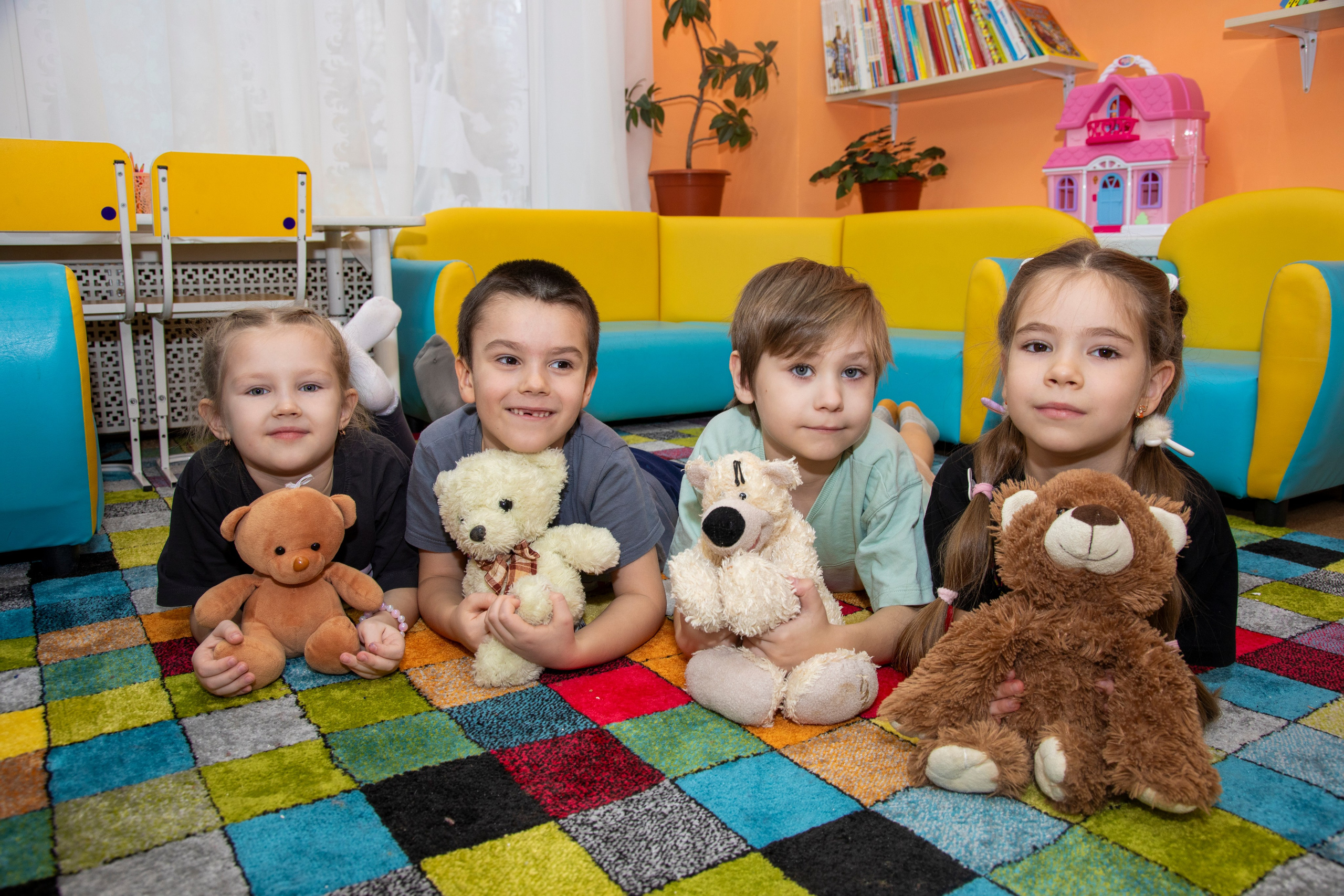 Выпускные альбомы в Красноярске. Студия Колибри