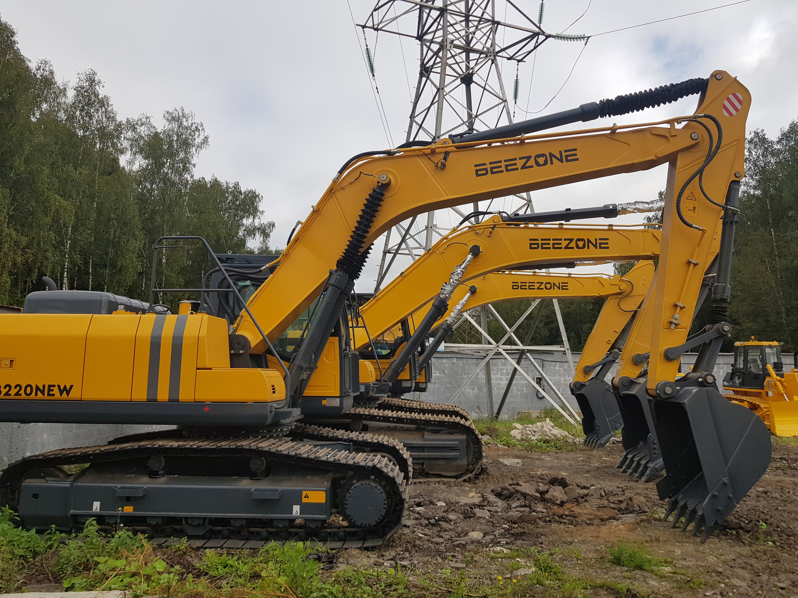 Фото гус. экс. Beezone В220NEW. Продажа и обслуживание грузовой техники и спецтехники в г. Новосибирск компания СТИ