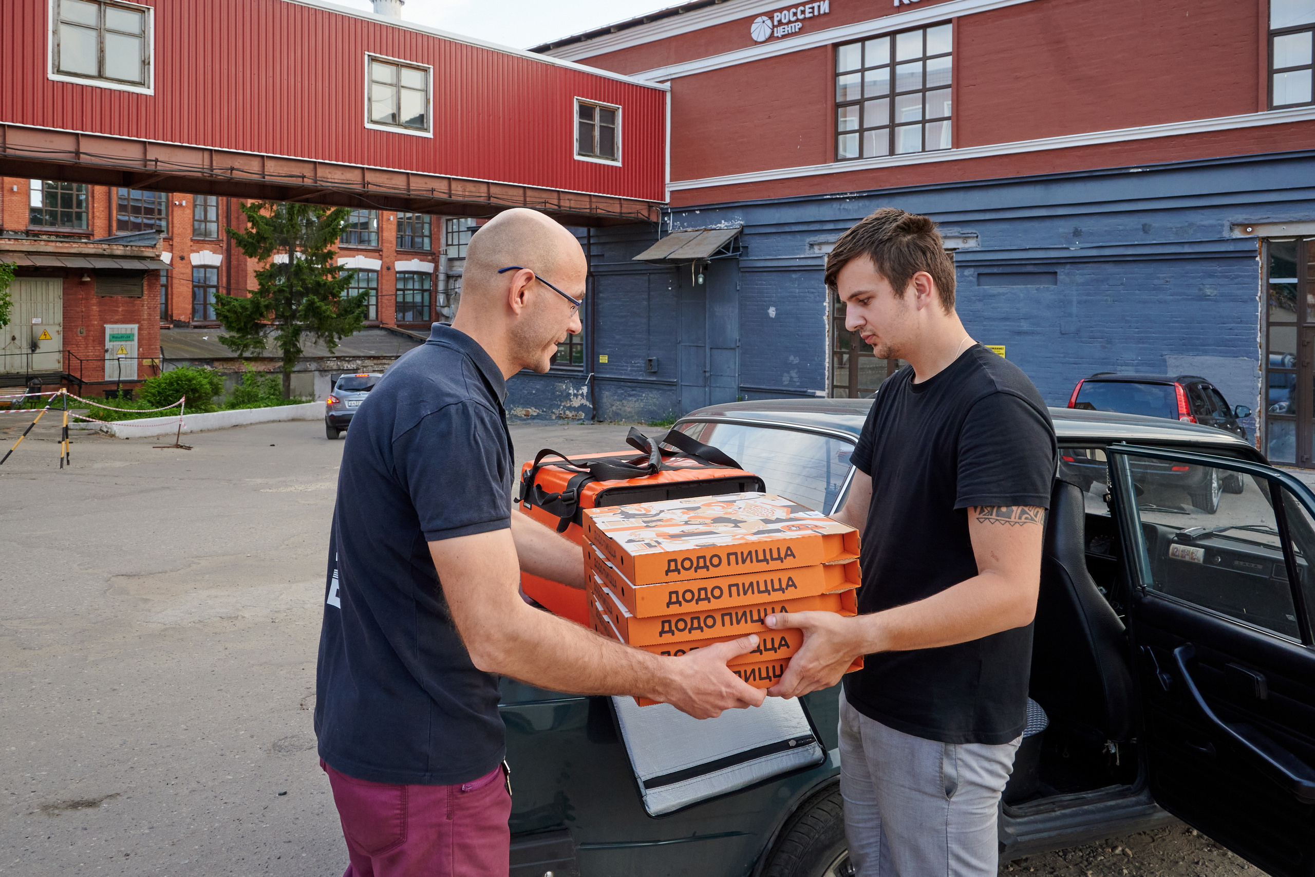 Пластика букв 2.0 открытие в Arthub. Фотограф в Иваново: Каталожная съемка одежды и постельного белья, Wildberries