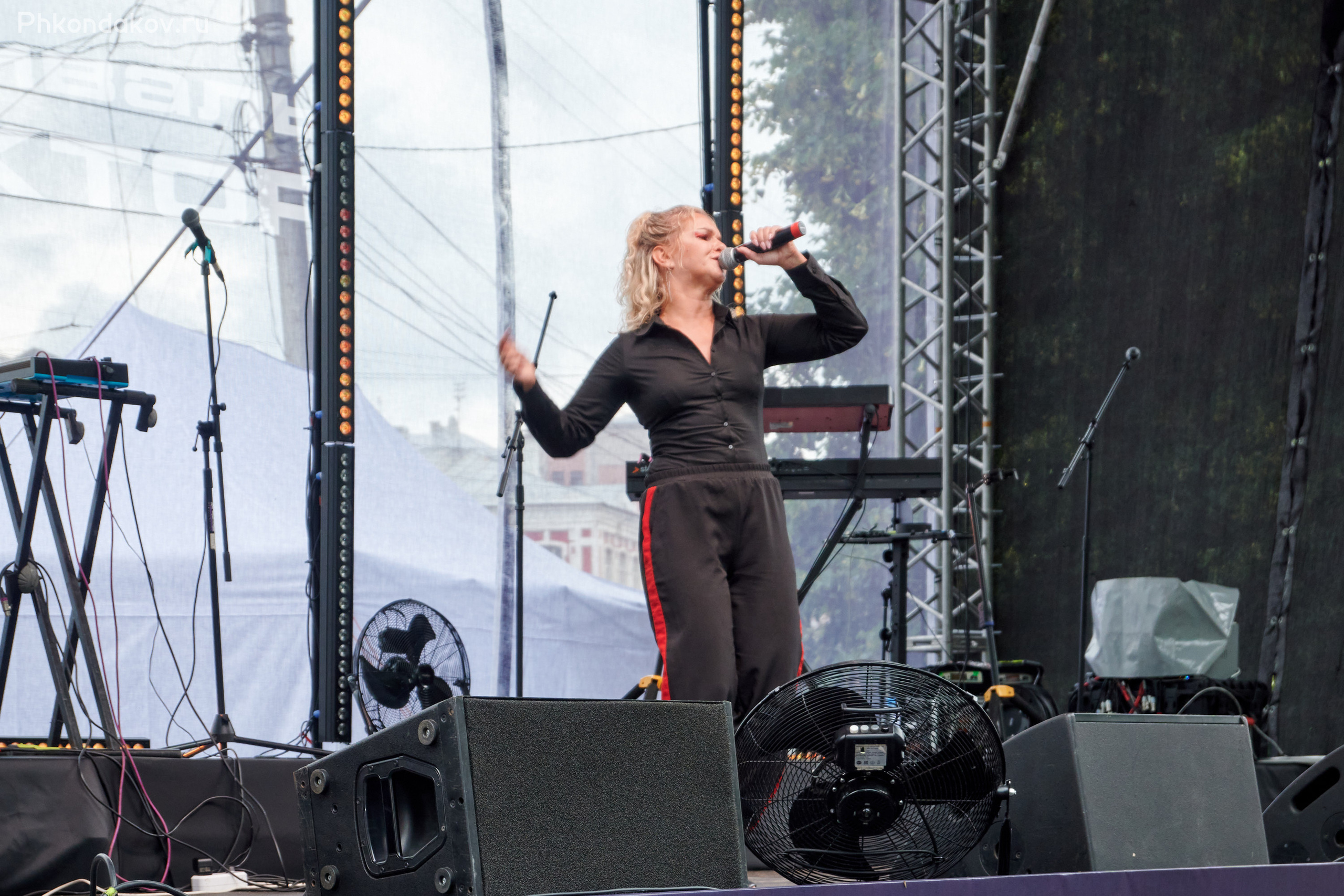 Фестиваль прожектор в иваново 8 июля 2023. Фотограф в Иваново: Каталожная съемка одежды и постельного белья, Wildberries