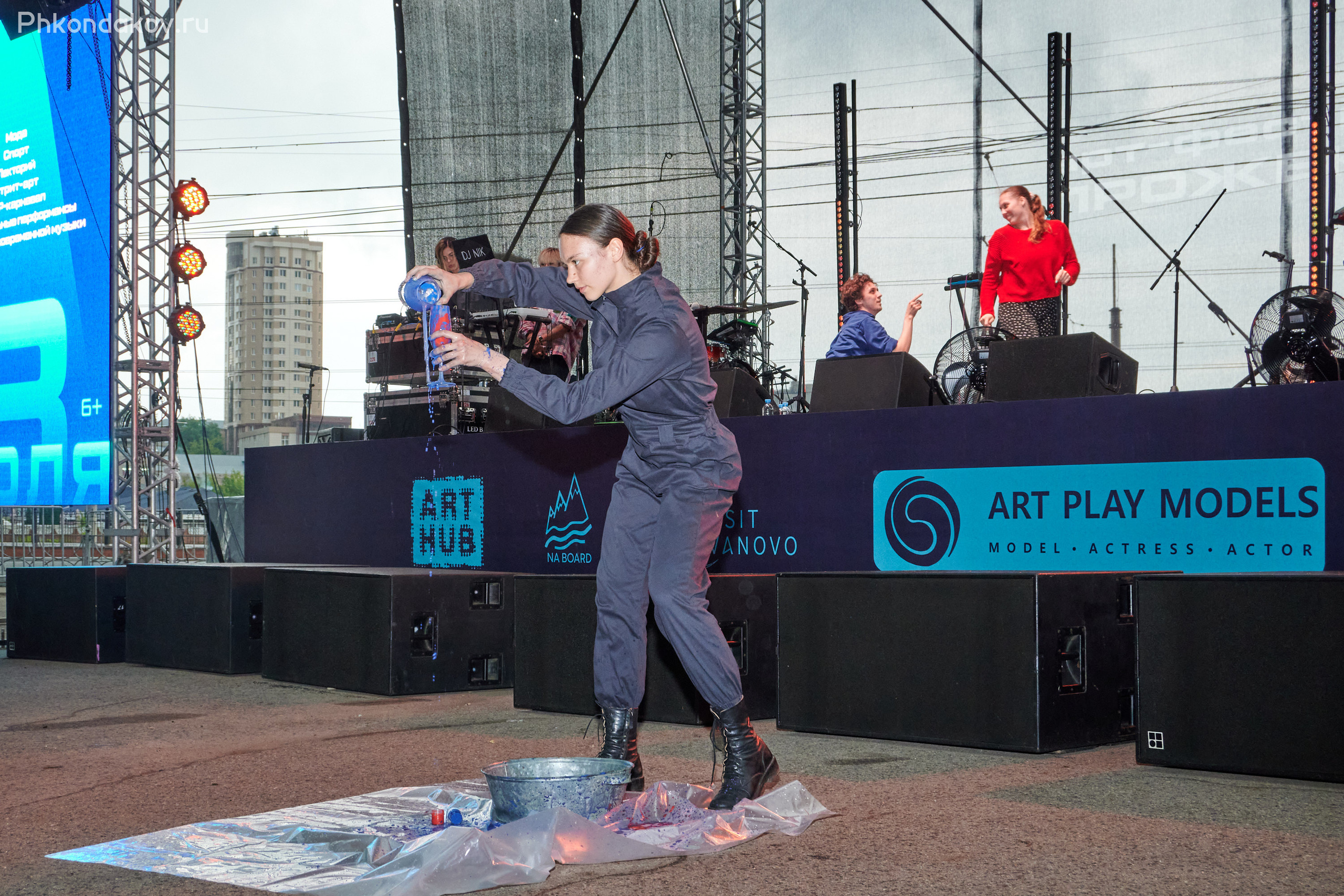 Фестиваль прожектор в иваново 8 июля 2023. Фотограф в Иваново: Каталожная съемка одежды и постельного белья, Wildberries