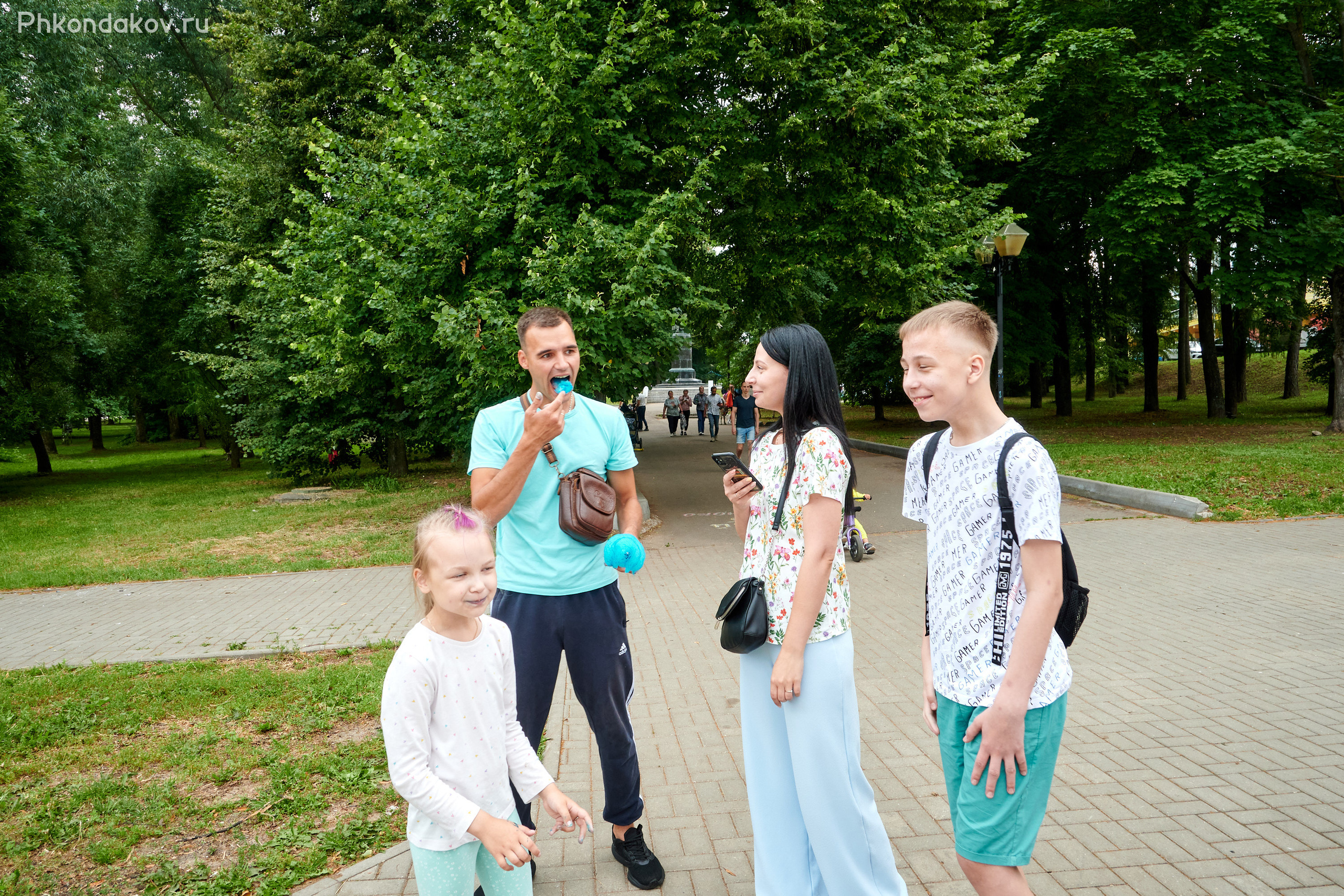 Фестиваль прожектор в иваново 8 июля 2023. Фотограф в Иваново: Каталожная съемка одежды и постельного белья, Wildberries