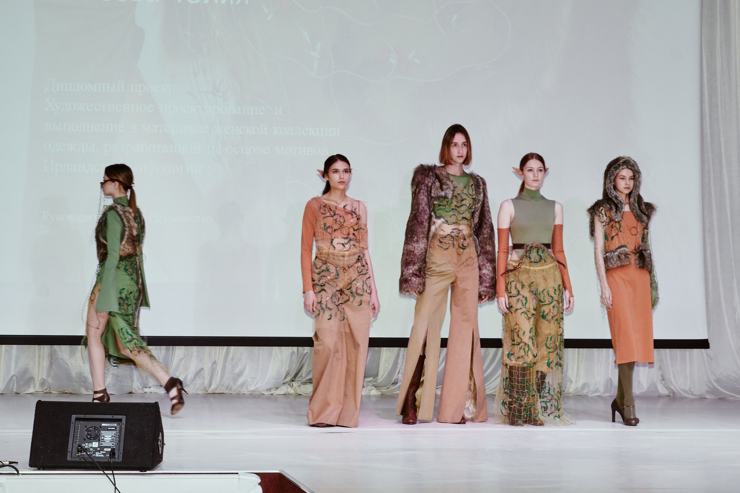 Показ модельного агентства ART PLAY в Иваново для ИВГПУ