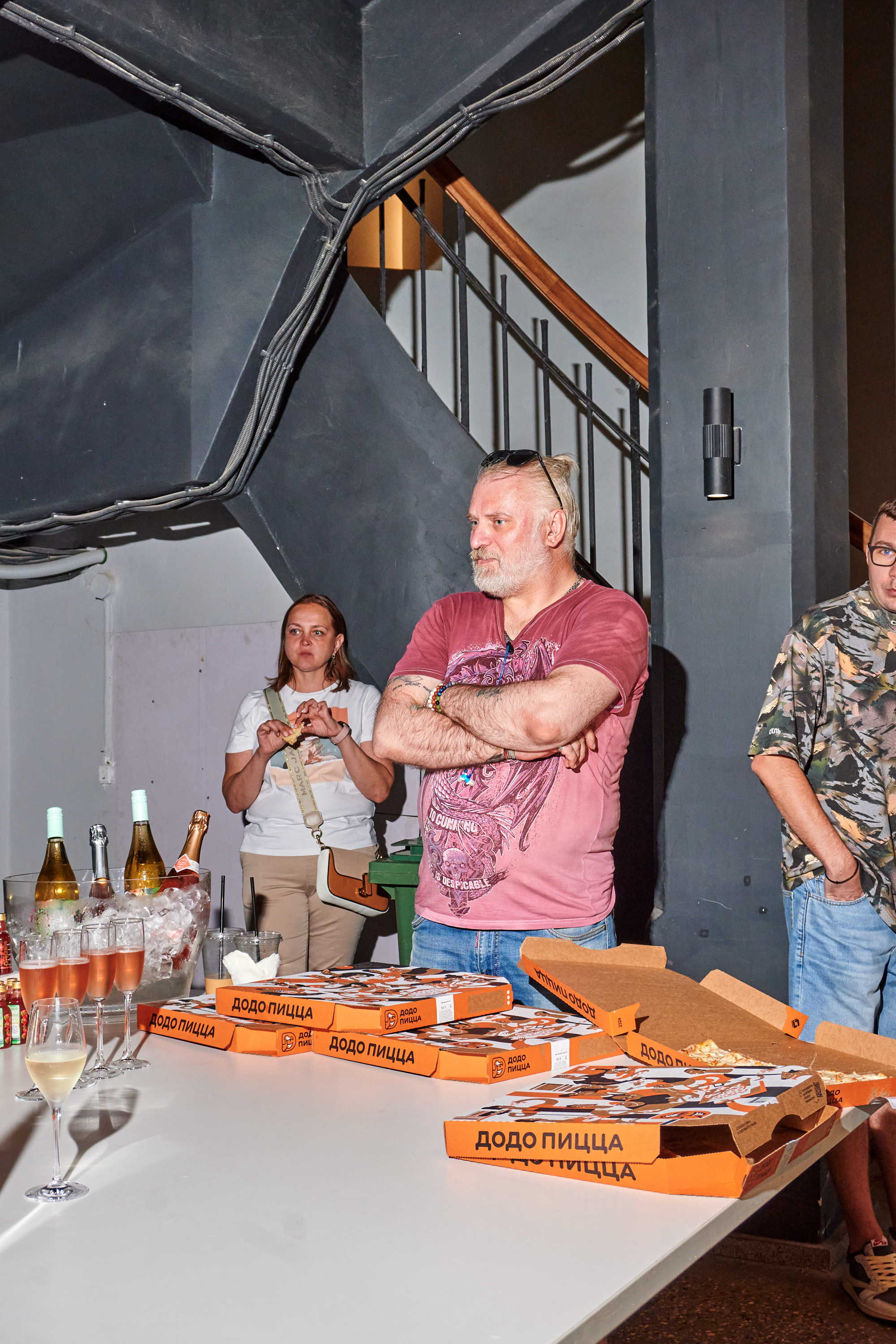 Пластика букв 2.0 открытие в Arthub. Фотограф в Иваново: Каталожная съемка одежды и постельного белья, Wildberries