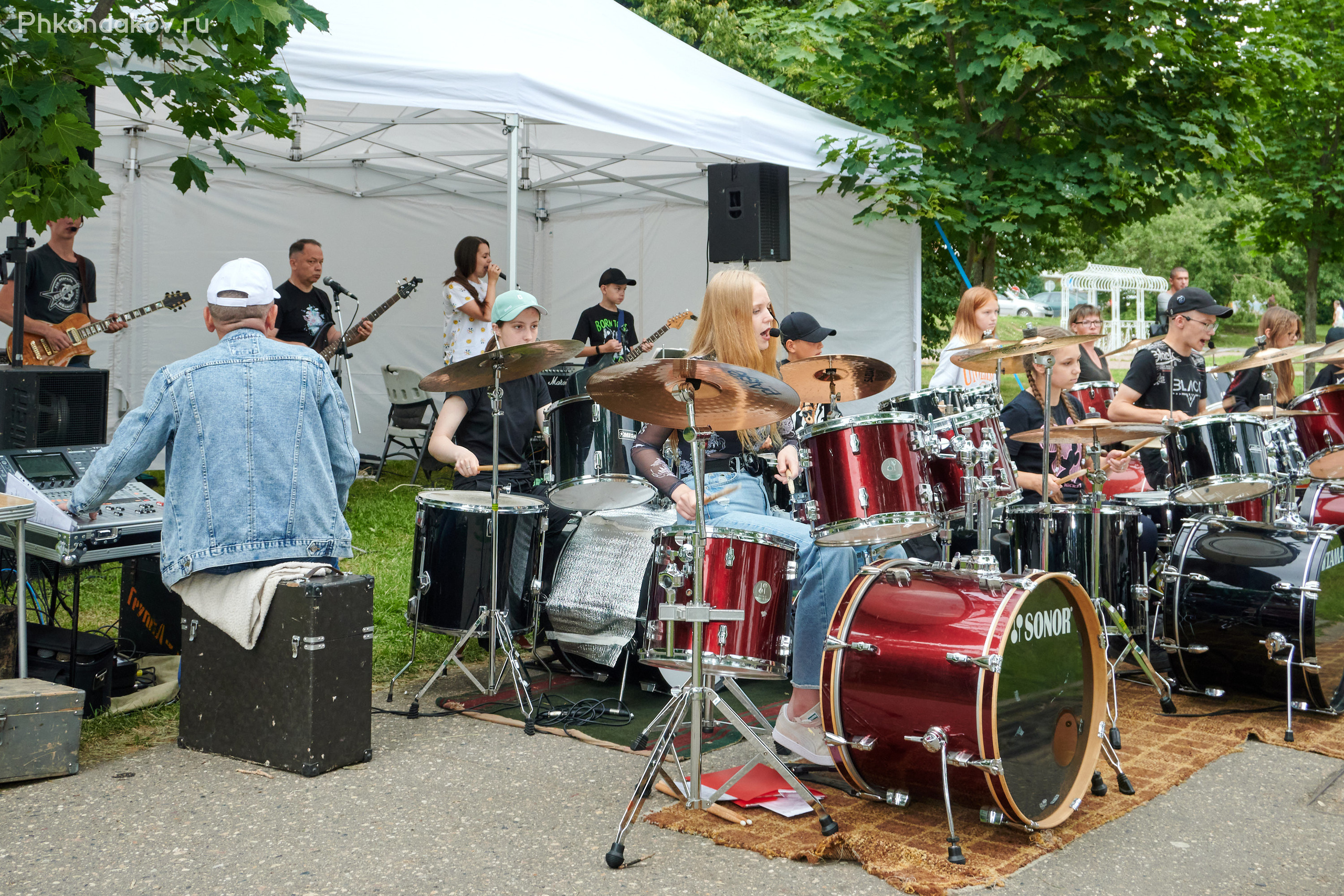 Фестиваль прожектор в иваново 8 июля 2023. Фотограф в Иваново: Каталожная съемка одежды и постельного белья, Wildberries