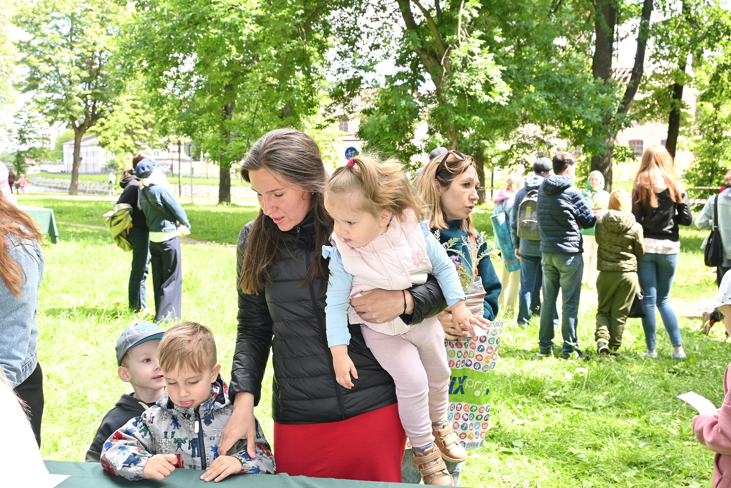 Репортажная съемка Ивафест в Иваново. Фотограф в Иваново: Каталожная съемка одежды и постельного белья, Wildberries