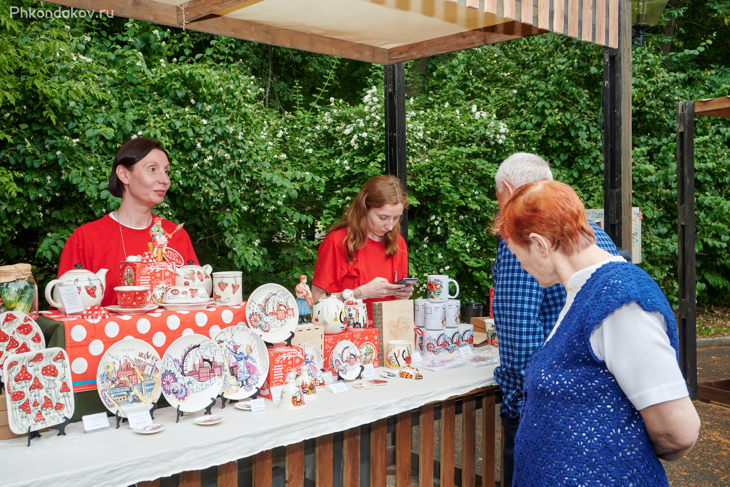 Фестиваль прожектор в иваново 8 июля 2023. Фотограф в Иваново: Каталожная съемка одежды и постельного белья, Wildberries